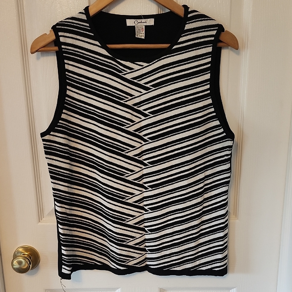 Chaus Black and White Zigzag Tank Top